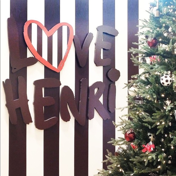 Hello 💋 Fashion Lovers 🌸 Bundle & SAVE FAST SHIP - Picture 4 of 5